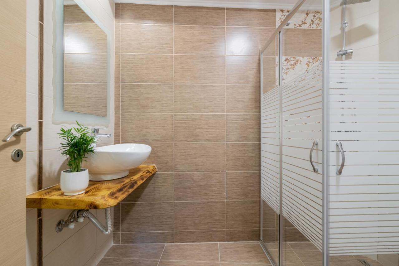Sonel Luxury Villa, A Family Retreat, By Thinkvilla * Mouzákion