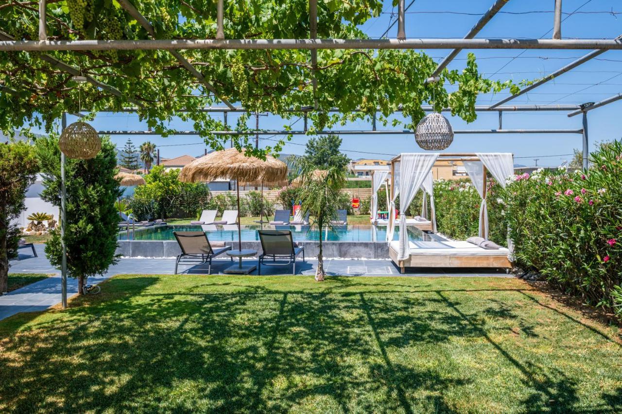 Sonel Luxury Villa, A Family Retreat, By Thinkvilla Willa Mouzákion