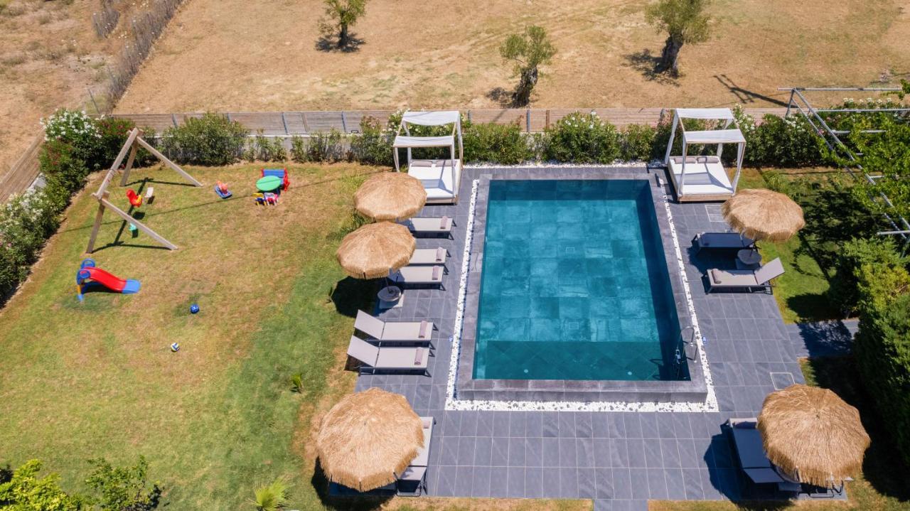 Sonel Luxury Villa, A Family Retreat, By Thinkvilla Mouzákion